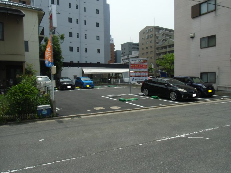 コインパーキングのサービス券と定期券って何が違うの？いつでも利用可能？