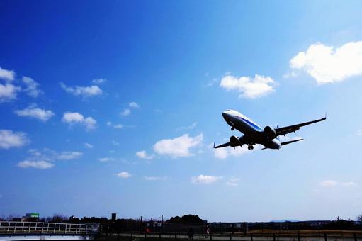 賃貸オーナーが海外に赴任!?~必要な手続きについて~ 賃貸オーナーが海外に赴任!?~必要な手続きについて~