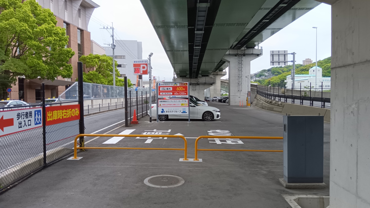フラップレス式コインパーキングの利用方法と注意点について フラップレス式コインパーキングの利用方法と注意点について